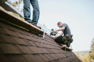 Local Roofers in Ajlune, WA
